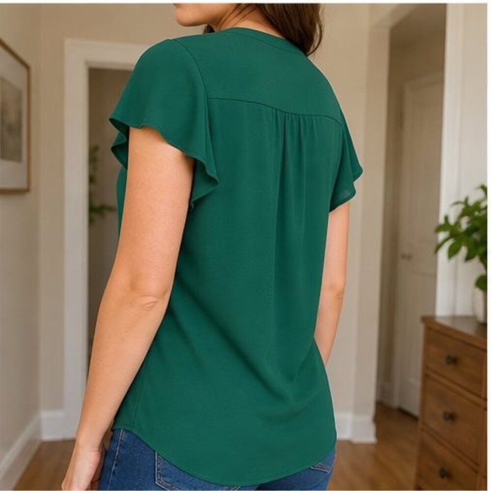 Emerald Button Blouse - Picture 3 of 6